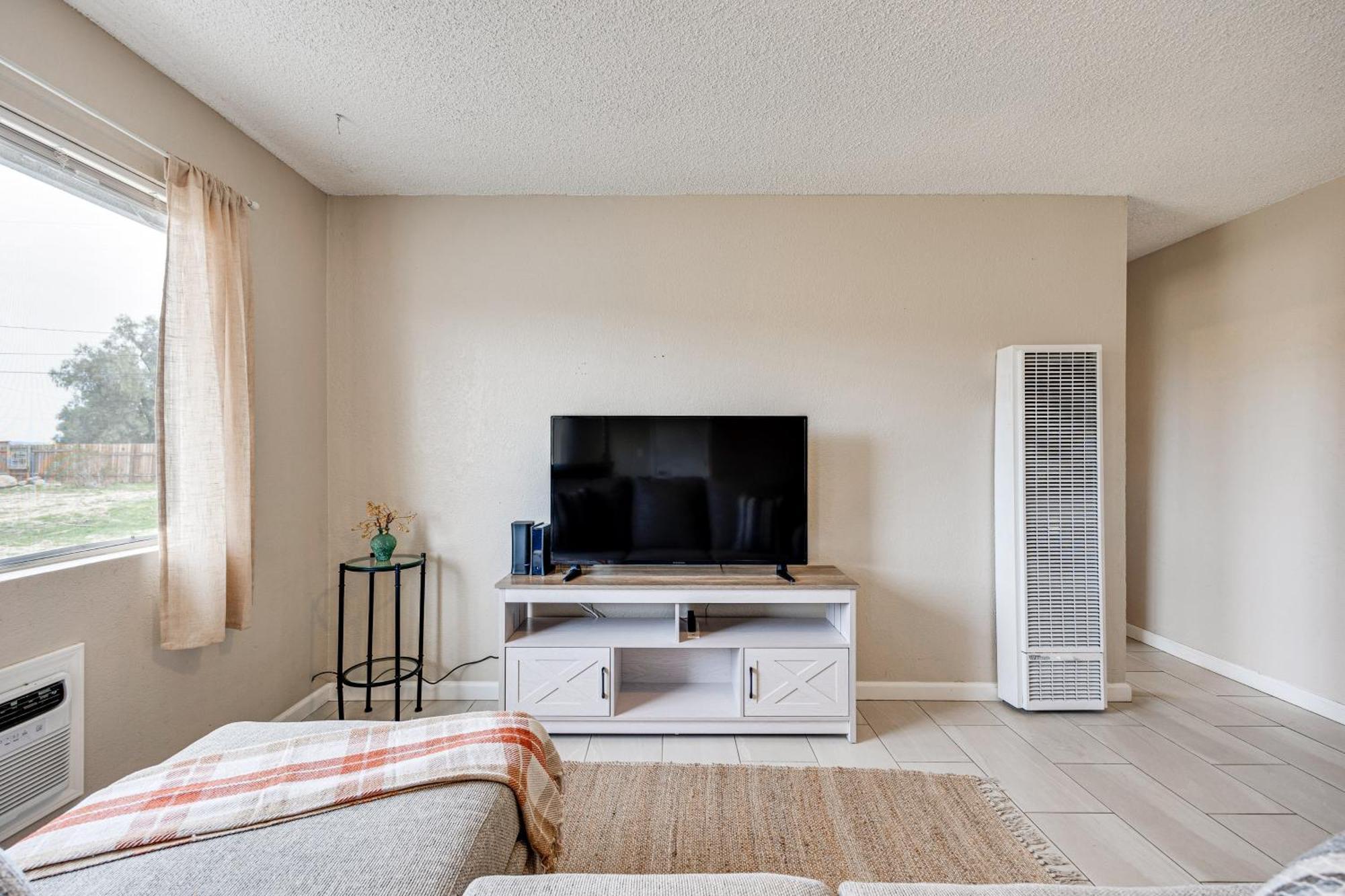 Convenient Joshua Tree Apartment - Walk To Town! Dış mekan fotoğraf