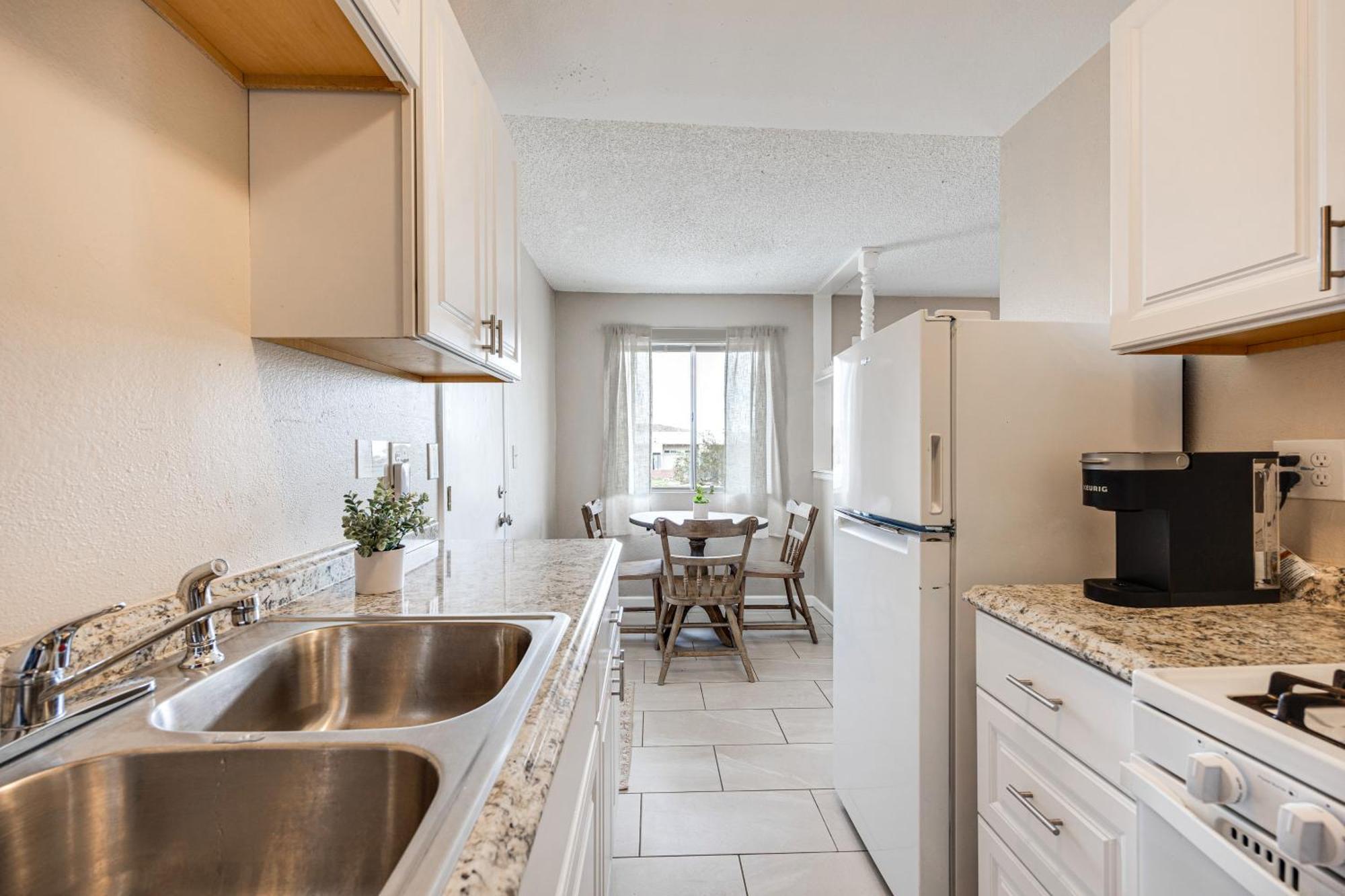 Convenient Joshua Tree Apartment - Walk To Town! Dış mekan fotoğraf